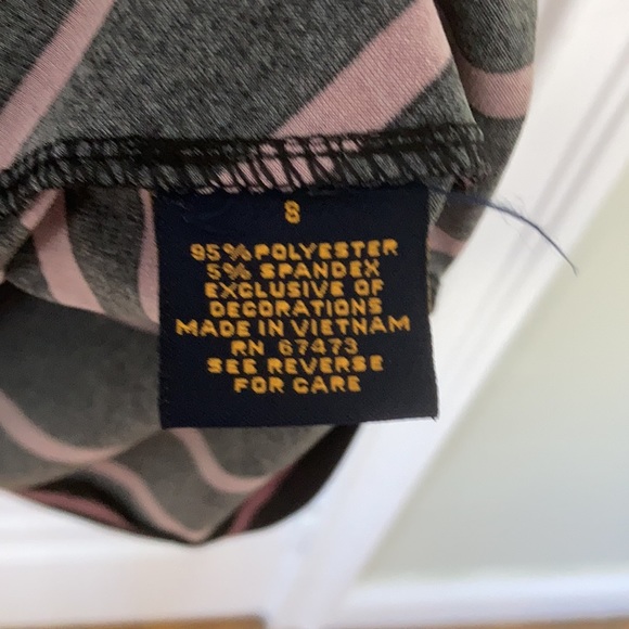 ⭐️ 3/$20 ⭐️ Jersey-type knit dress with gross grain ribbon tie - Picture 5 of 7